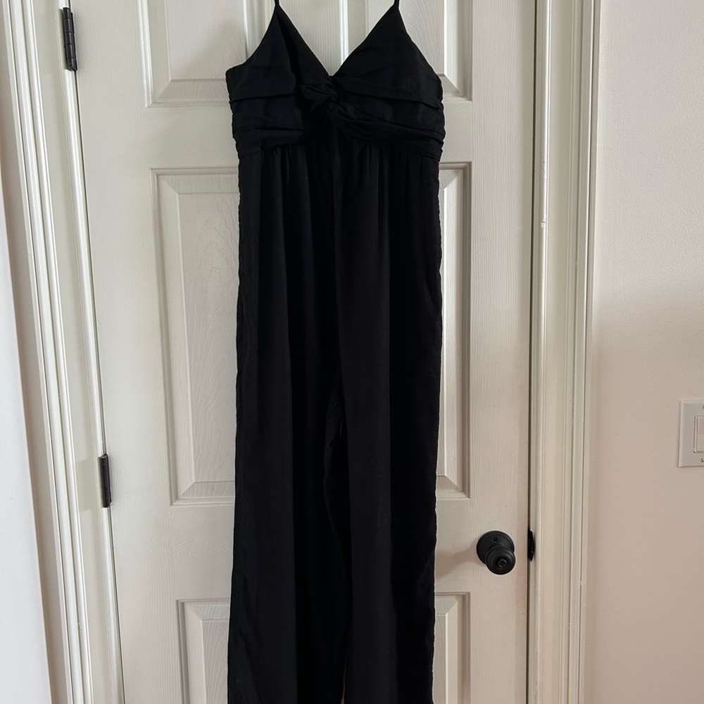 Old Navy Black Sleeveless Jumpsuit with V-Neckline